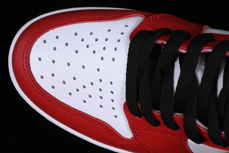 All categories Air Jordan Jordan series basketball shoes Air Jordan 1 High LJR version Air Jordan 1 OG "Chicago" AJ1 Joe 1 Chicago Bulls original color basketball shoes 555088-101